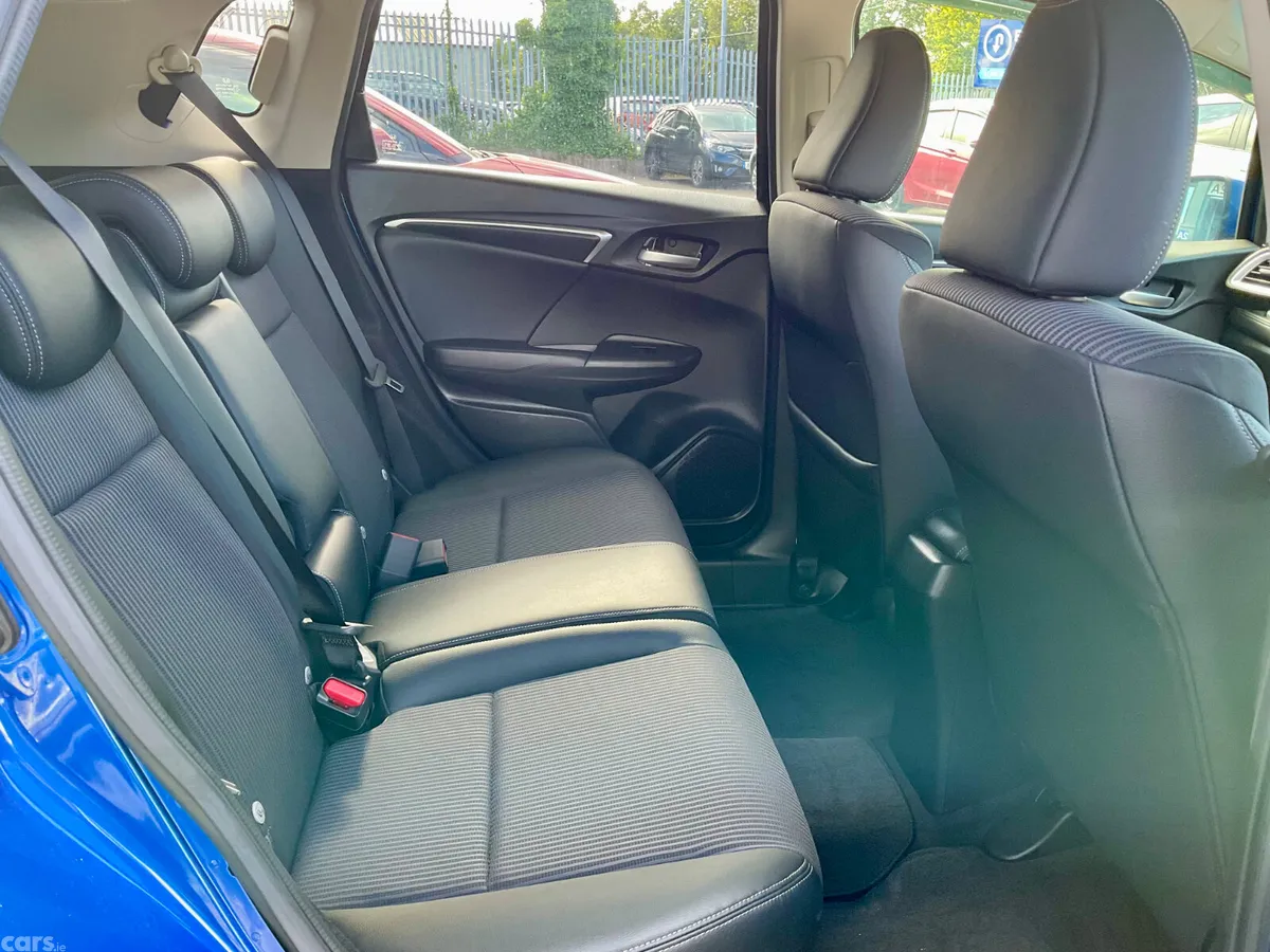 Honda Fit Hatchback, Petrol Hybrid, 2019, Blue