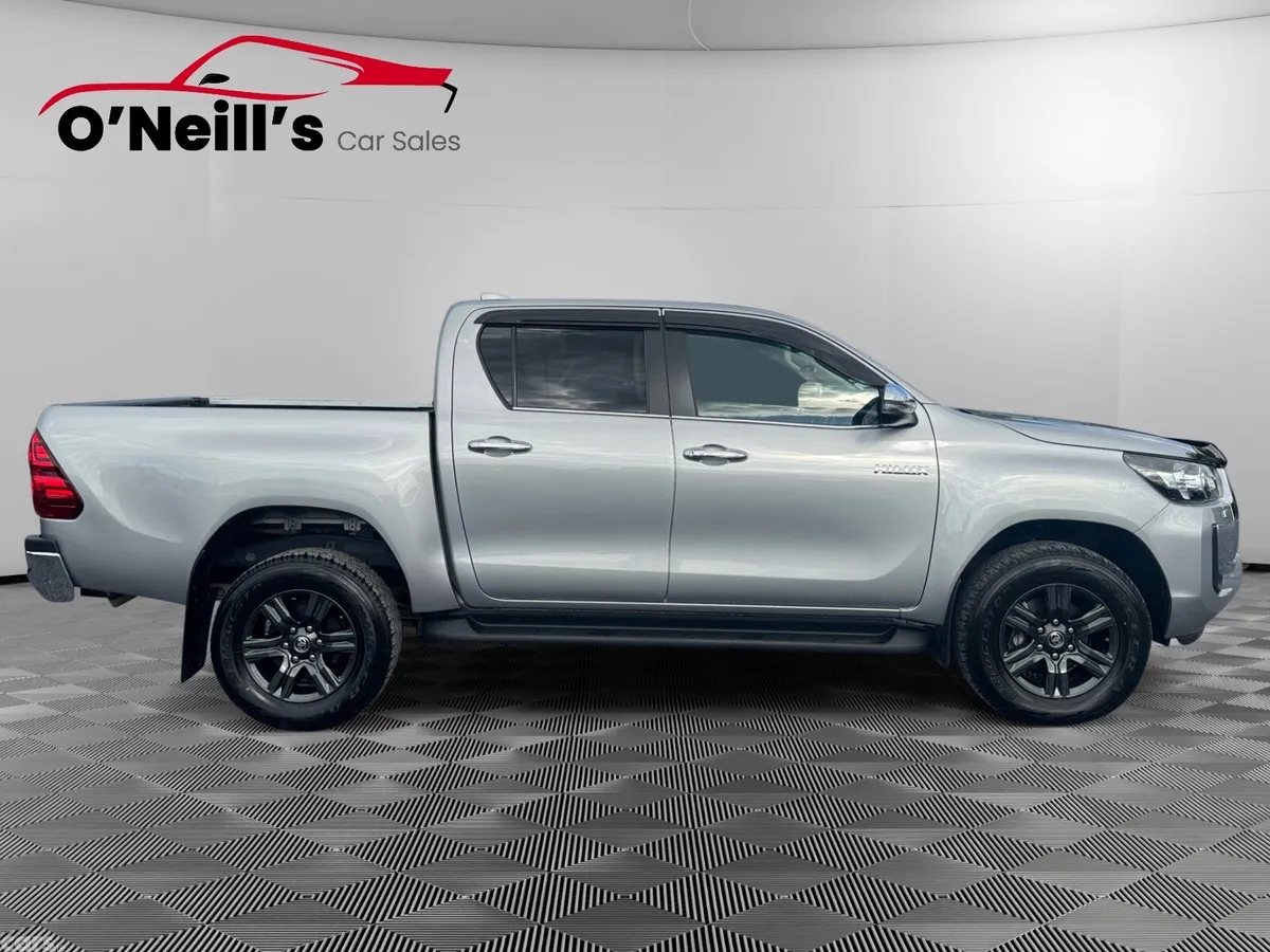Toyota Hilux Pick Up, Diesel, 2025, Silver