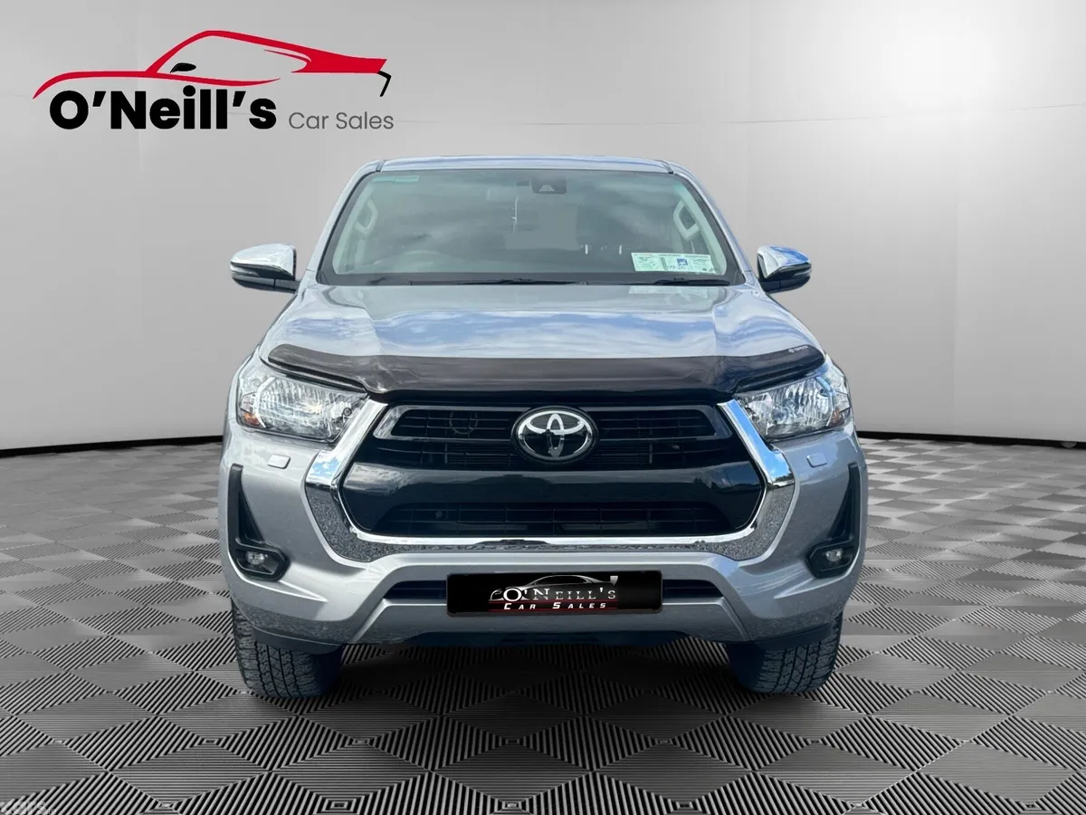 Toyota Hilux Pick Up, Diesel, 2025, Silver