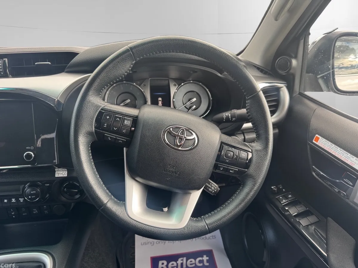 Toyota Hilux Pick Up, Diesel, 2025, Silver