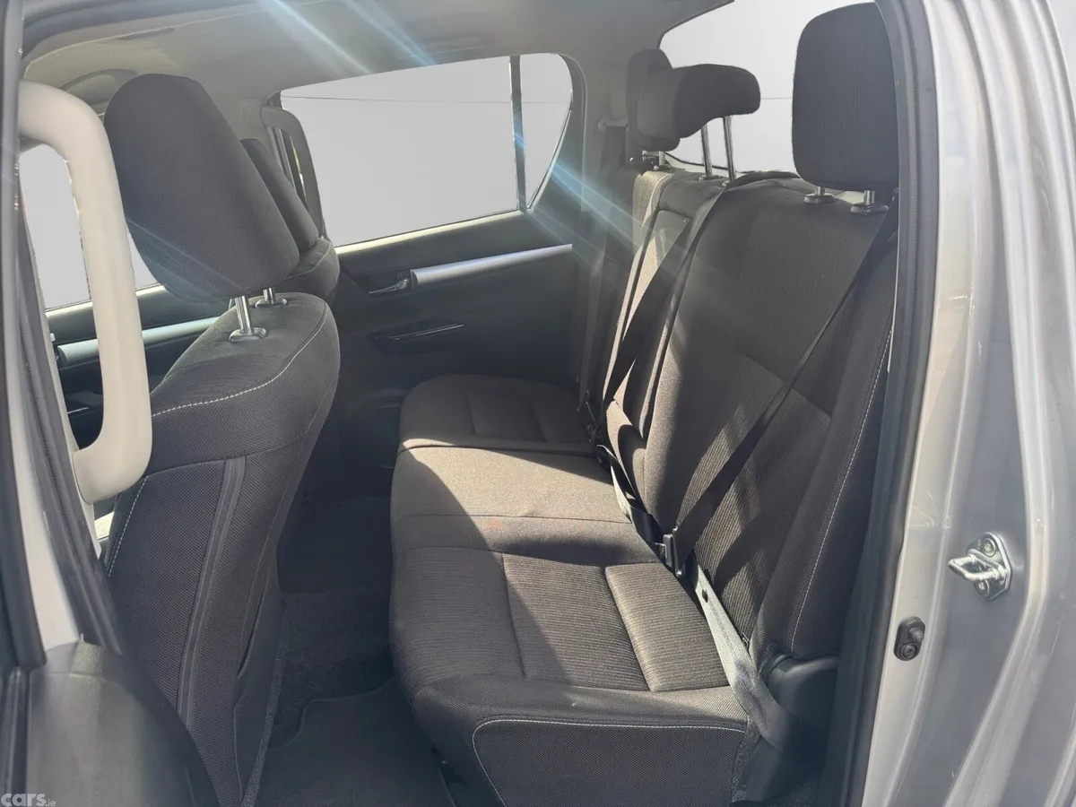Toyota Hilux Pick Up, Diesel, 2025, Silver