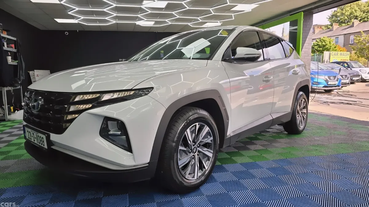 Hyundai Tucson SUV, Petrol Hybrid, 2022, White