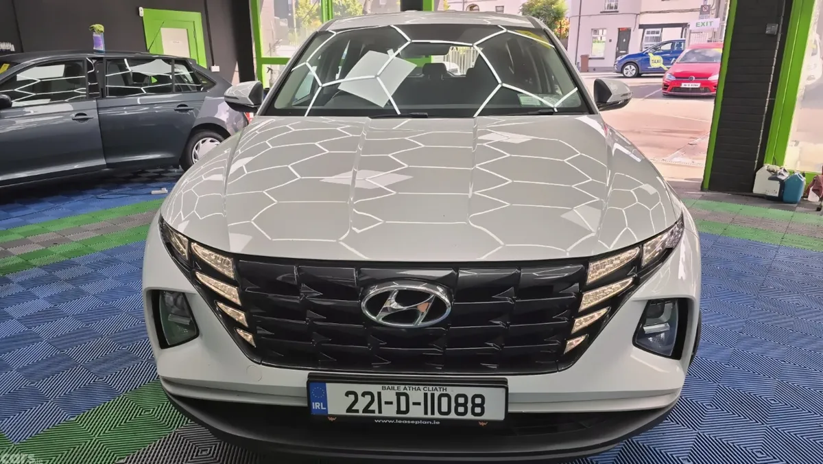 Hyundai Tucson SUV, Petrol Hybrid, 2022, White