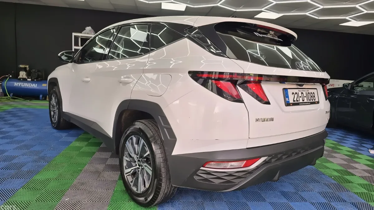 Hyundai Tucson SUV, Petrol Hybrid, 2022, White