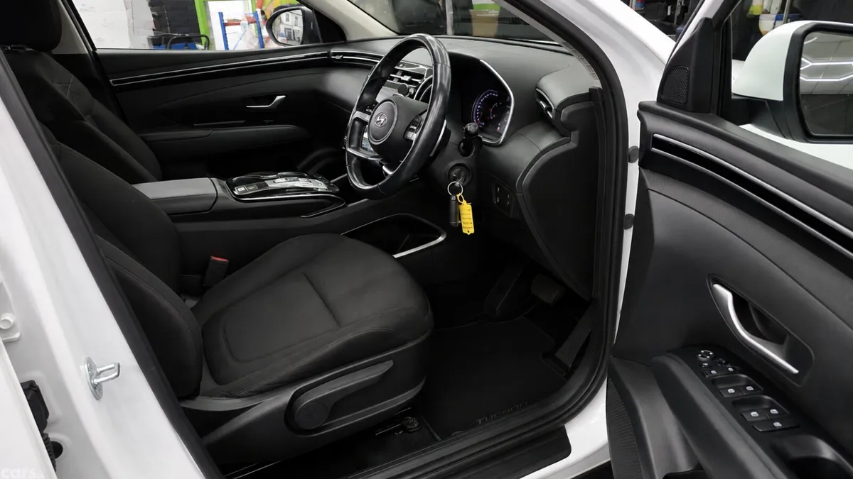 Hyundai Tucson SUV, Petrol Hybrid, 2022, White