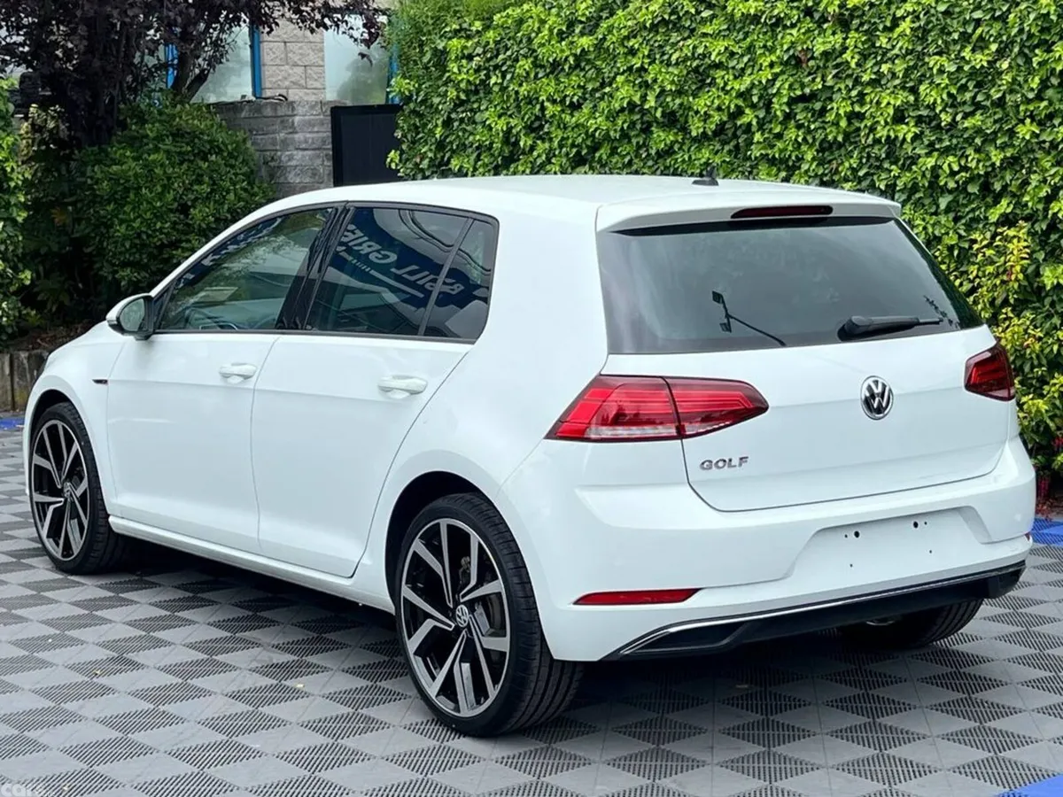 Volkswagen Golf Hatchback, Petrol, 2018, Grey
