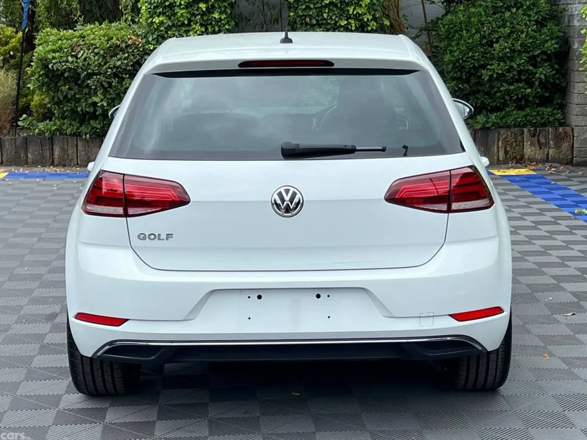 Volkswagen Golf Hatchback, Petrol, 2018, Grey