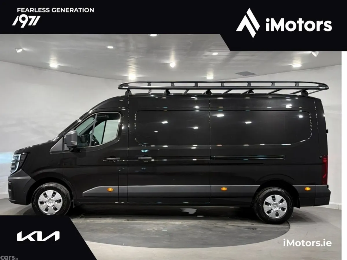 Nissan Interstar Van, Diesel, 2027, Black