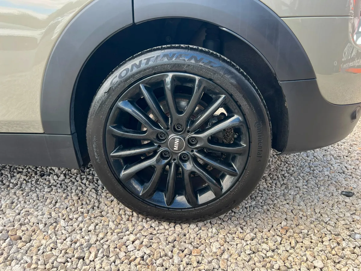 Mini Cooper Hatchback, Diesel, 2019, Green