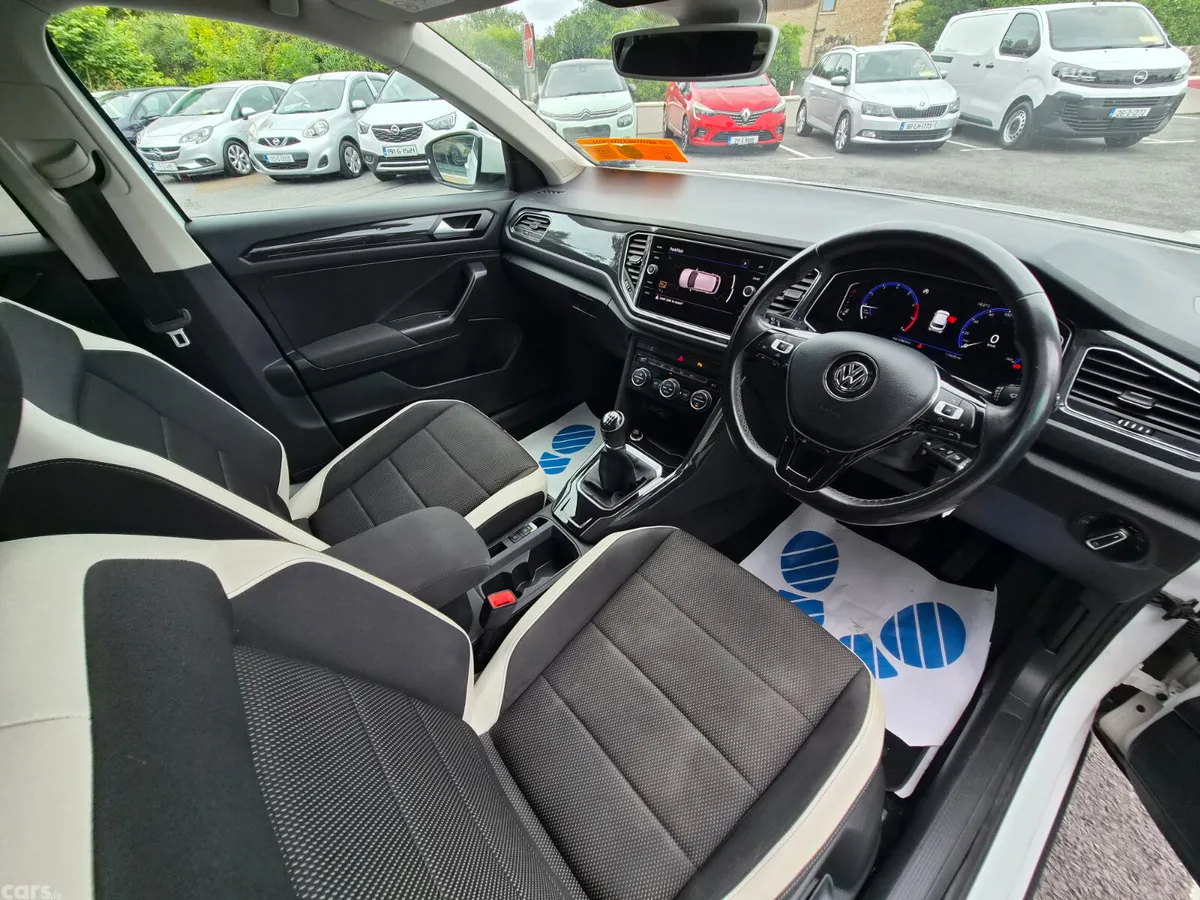 Volkswagen T-Roc SUV, Petrol, 2018, White