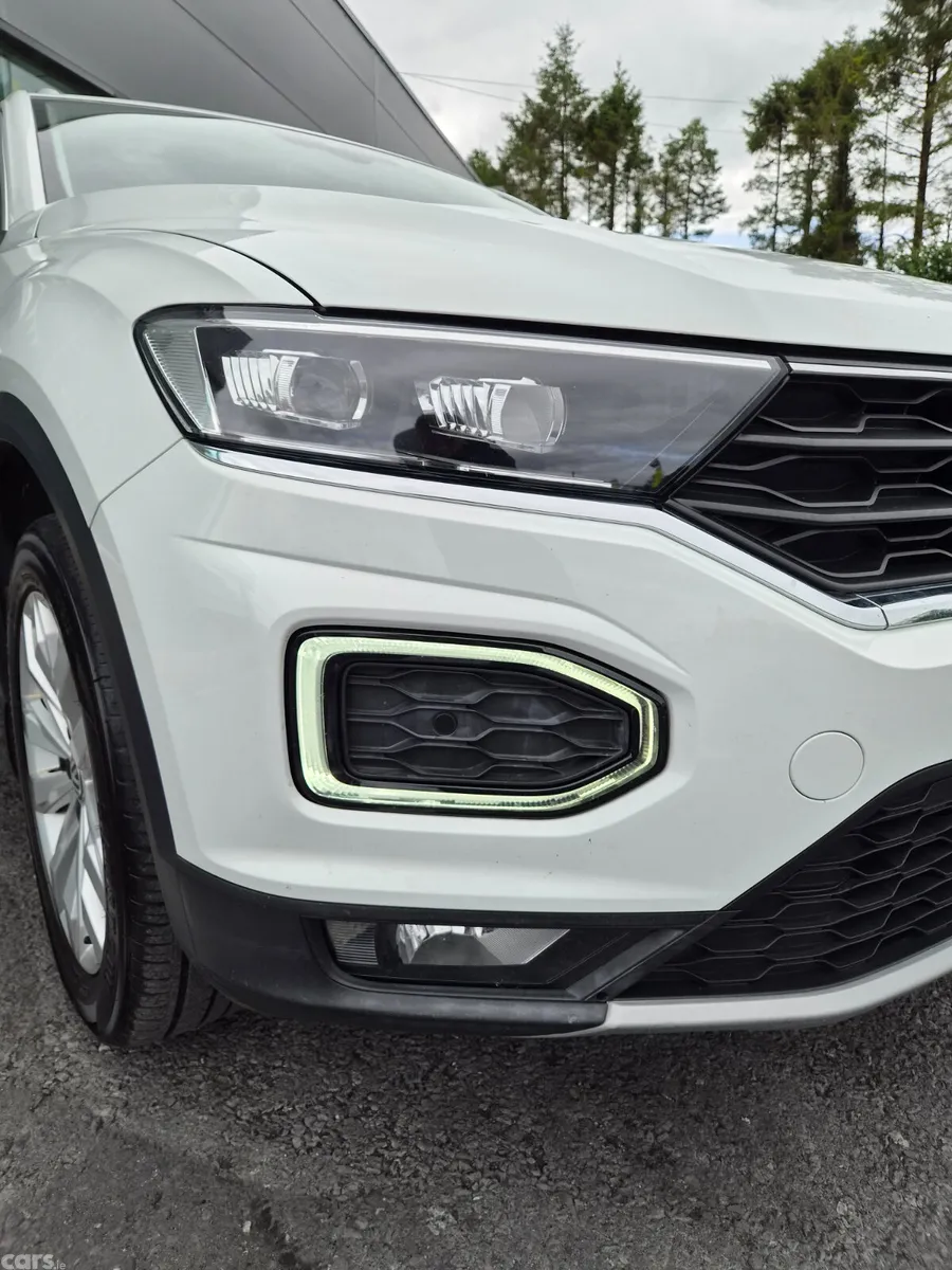 Volkswagen T-Roc SUV, Petrol, 2018, White