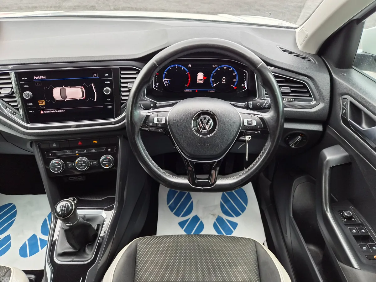 Volkswagen T-Roc SUV, Petrol, 2018, White