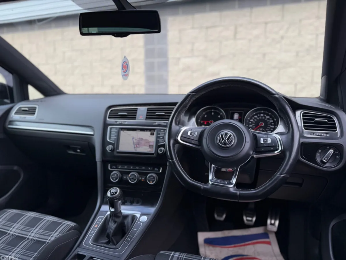 Volkswagen Golf Hatchback, Diesel, 2016, Black