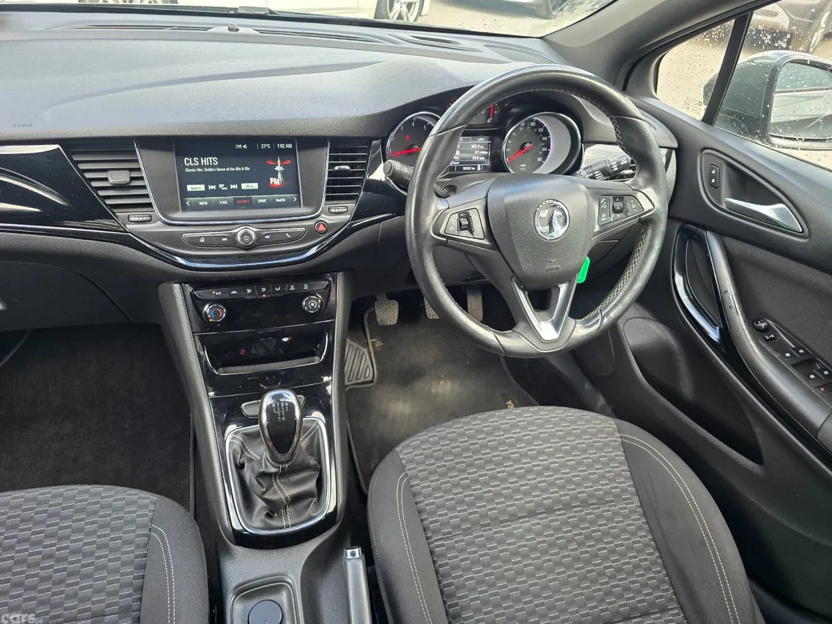 Opel Astra Hatchback, Petrol, 2017, Grey