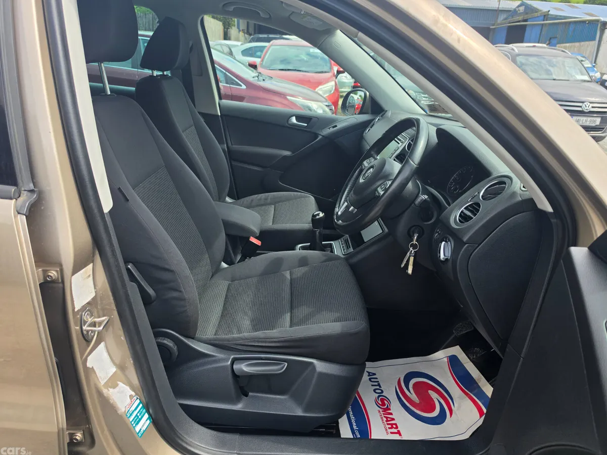 Volkswagen Tiguan SUV, Diesel, 2015, Brown