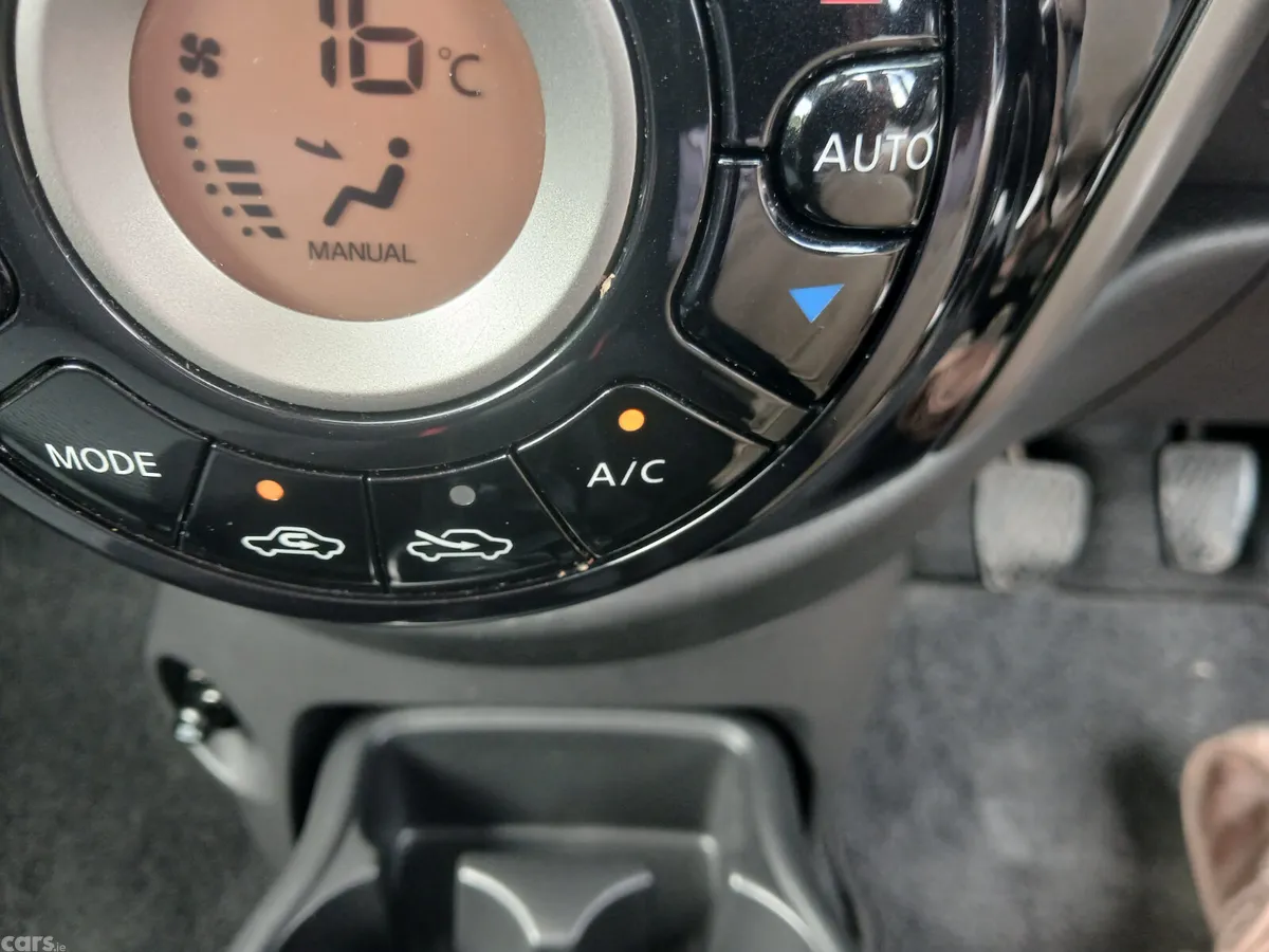 Nissan Micra Hatchback, Petrol, 2015, Blue