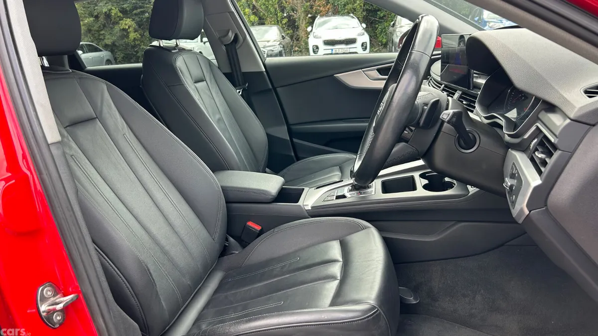Audi A4 Estate, Diesel, 2022, Red