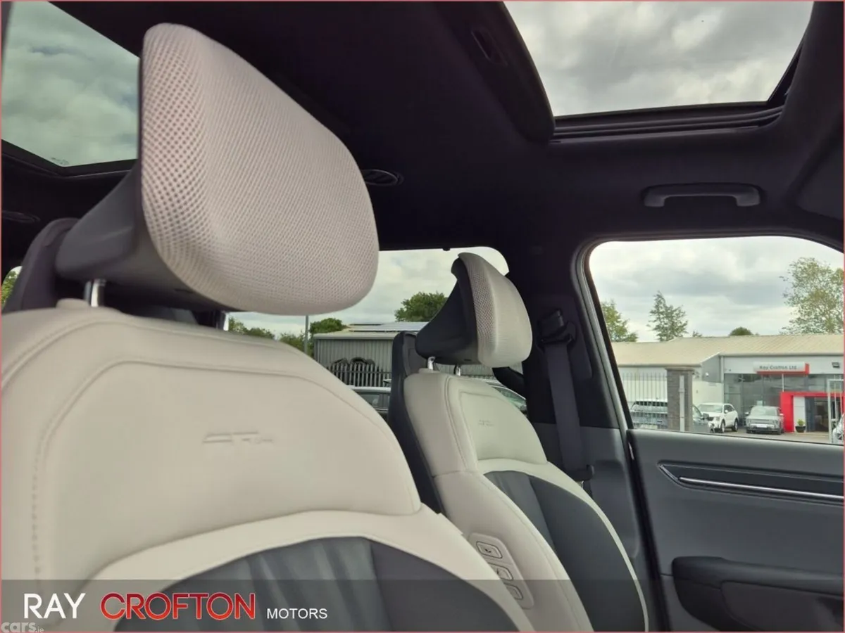 Kia EV9 MPV, Electric, 2026, White