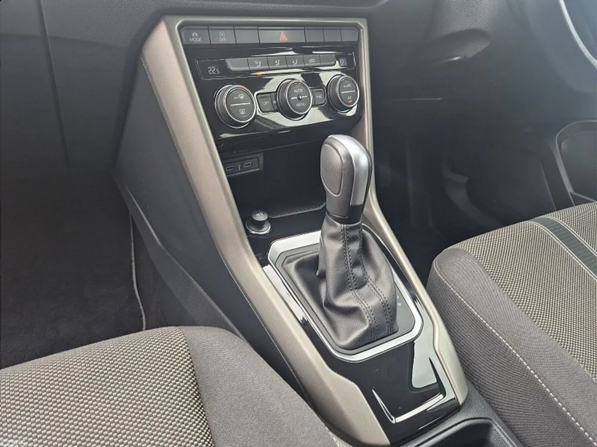 Volkswagen T-Roc SUV, Diesel, 2021, White