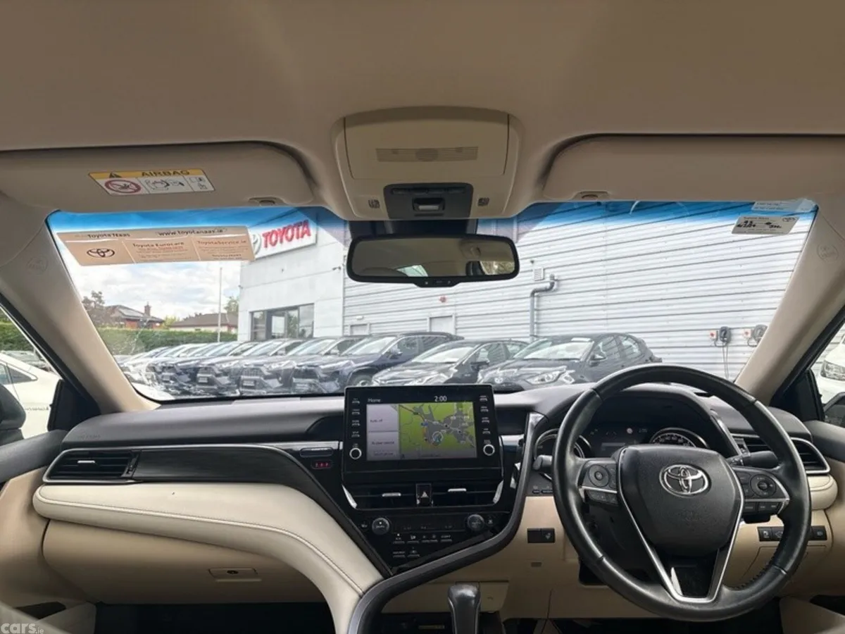 Toyota Camry Saloon, Petrol Hybrid, 2023, Silver