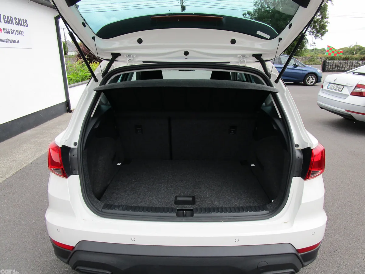 SEAT Arona SUV, Petrol, 2023, White