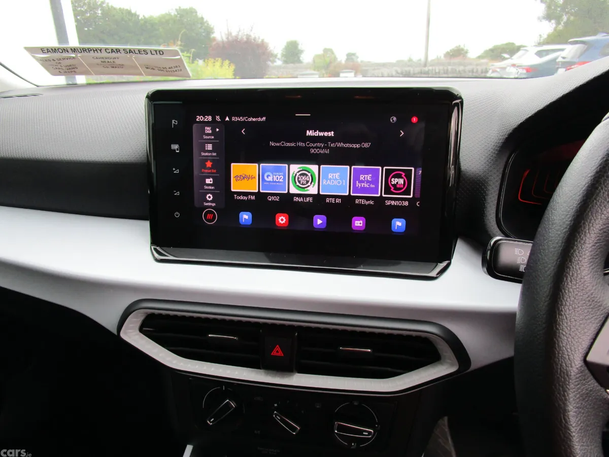 SEAT Arona SUV, Petrol, 2023, White
