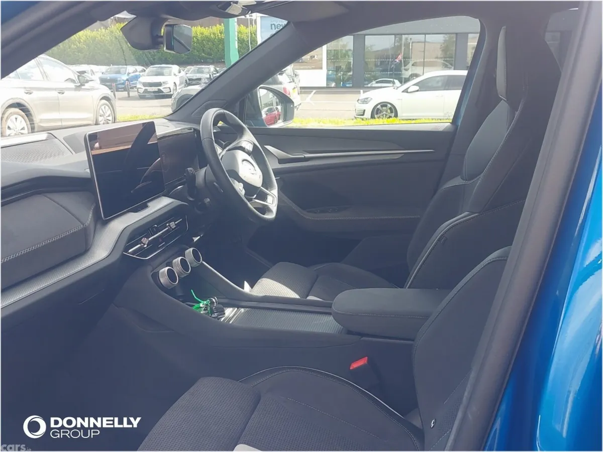 Skoda Kodiaq Estate, Petrol, 2025, Blue