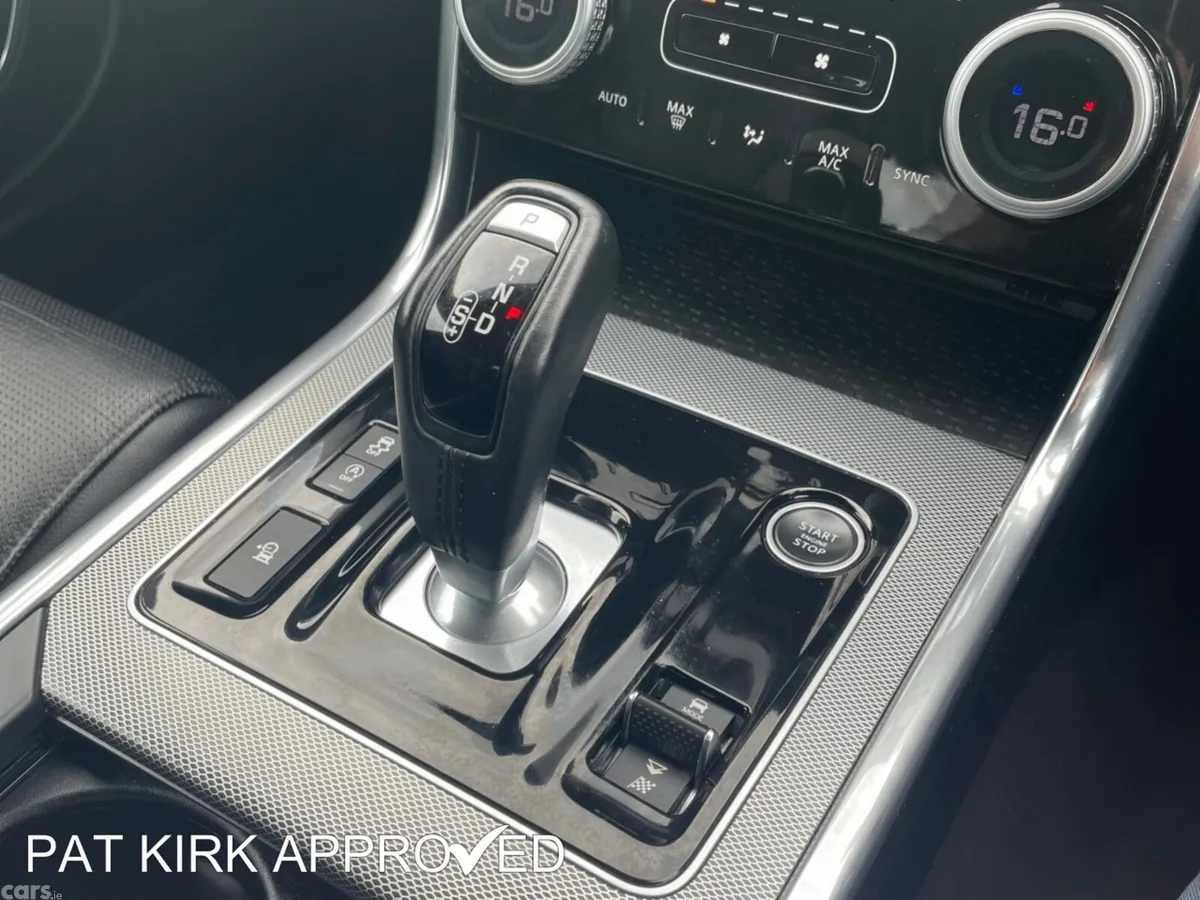 Jaguar XE Saloon, Diesel, 2020, Blue