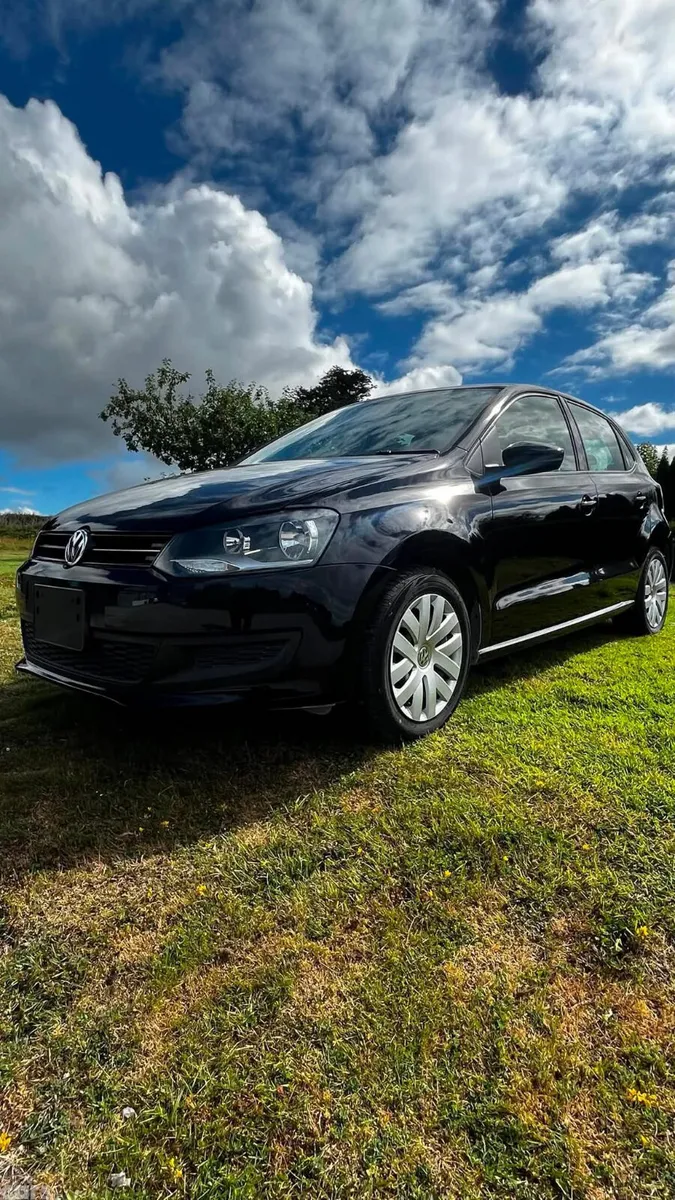 Volkswagen Polo Hatchback, Petrol, 2014, Black