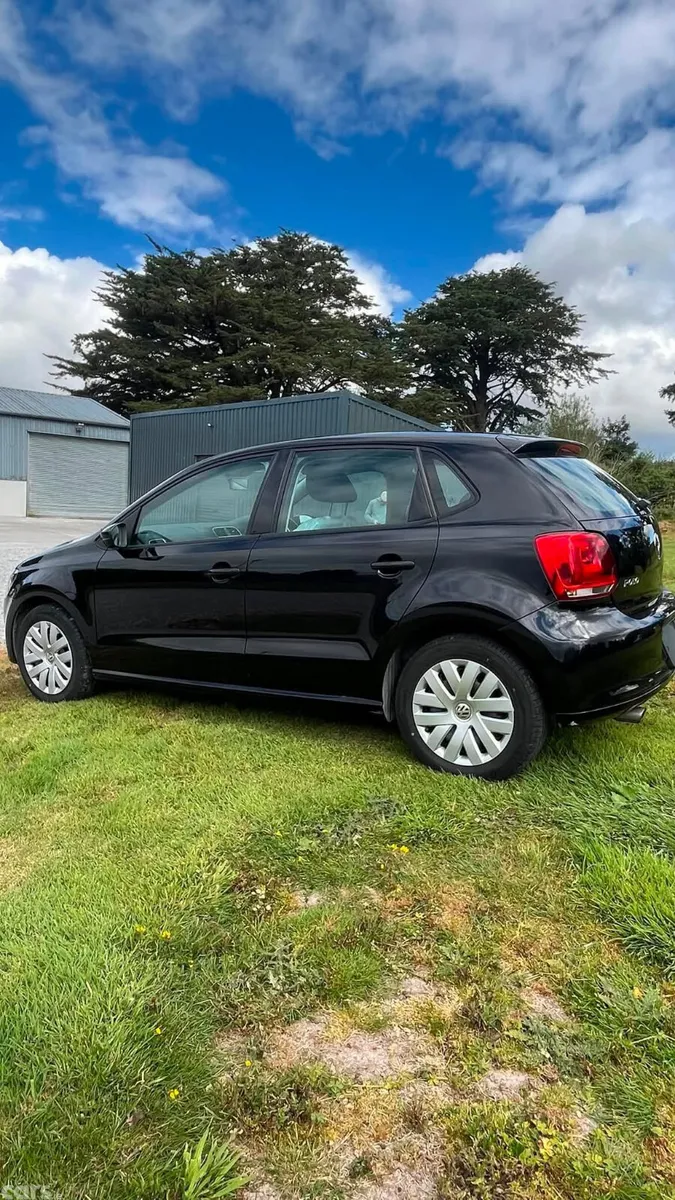 Volkswagen Polo Hatchback, Petrol, 2014, Black