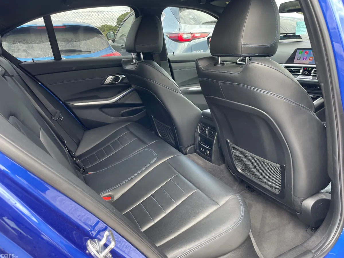 BMW 3-Series Saloon, Diesel, 2019, Blue