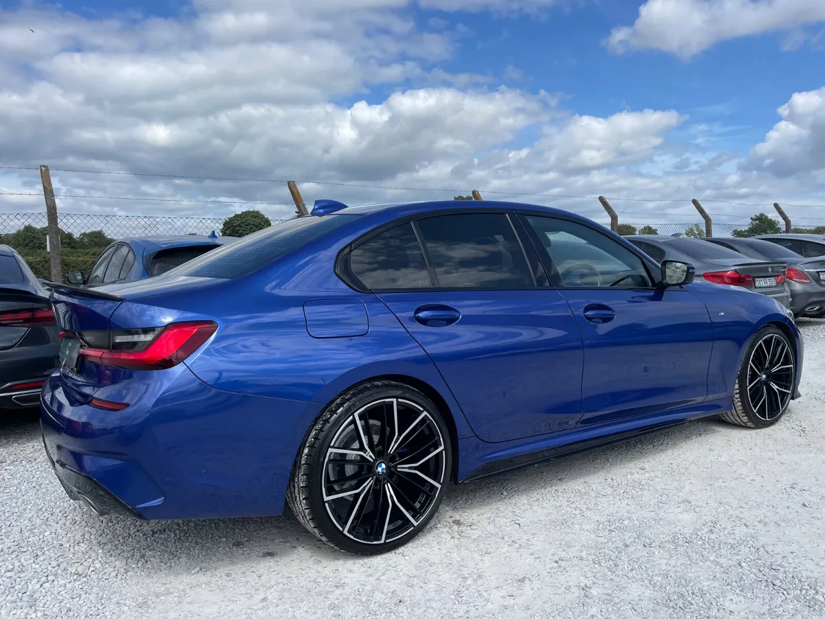 BMW 3-Series Saloon, Diesel, 2019, Blue