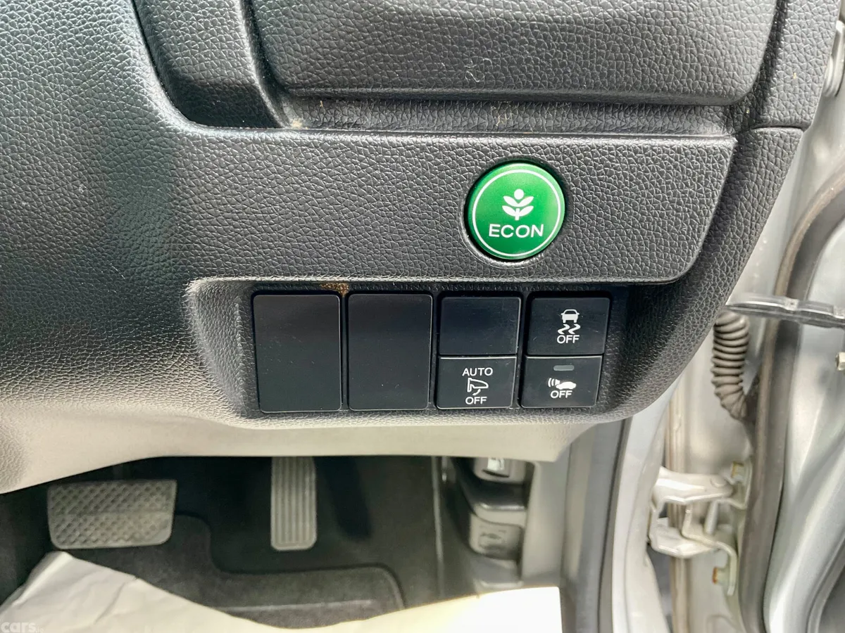 Honda Fit Hatchback, Petrol Hybrid, 2015, Silver