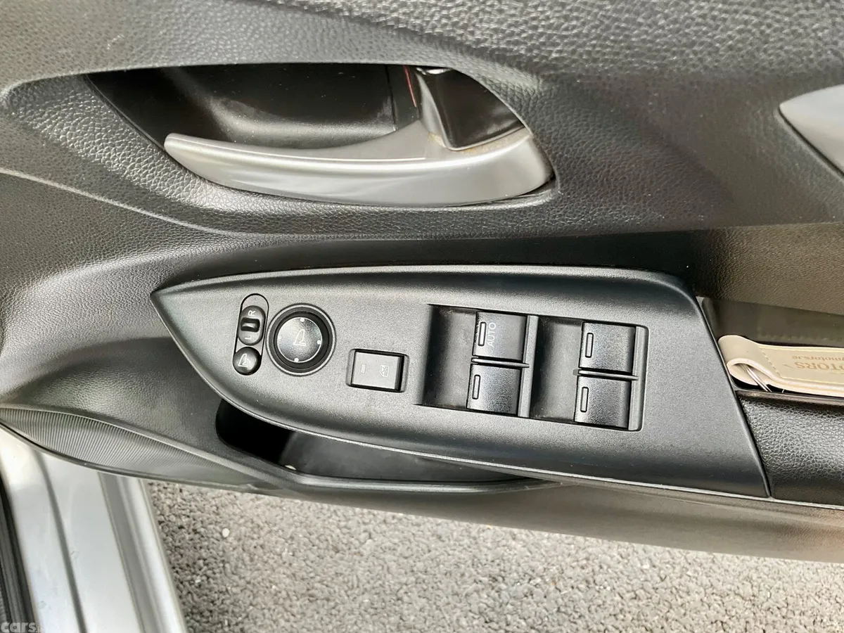 Honda Fit Hatchback, Petrol Hybrid, 2015, Silver
