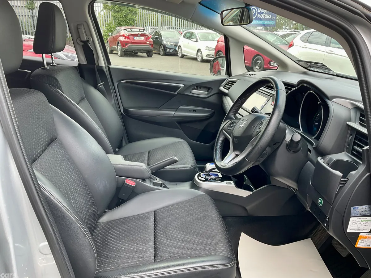 Honda Fit Hatchback, Petrol Hybrid, 2015, Silver