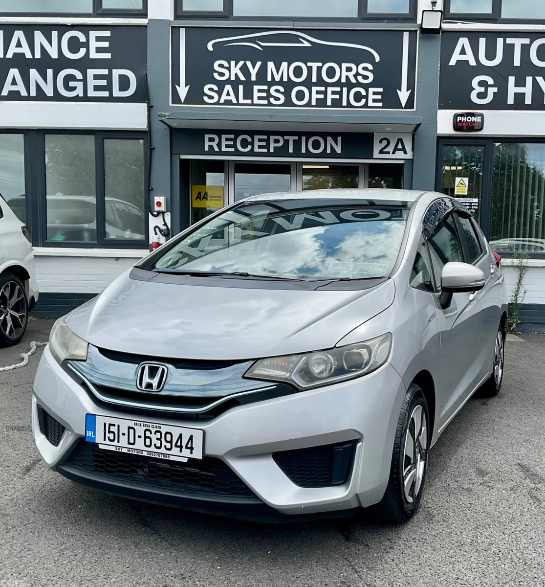 Honda Fit Hatchback, Petrol Hybrid, 2015, Silver