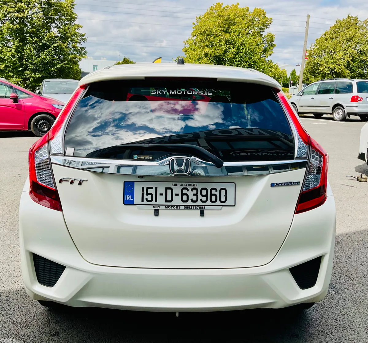 Honda Fit Hatchback, Petrol Hybrid, 2015, White