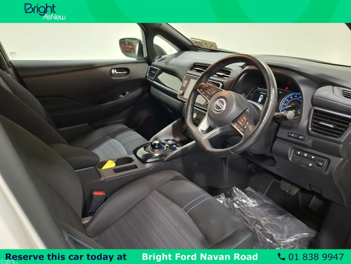 Nissan Leaf Hatchback, Electric, 2025, White