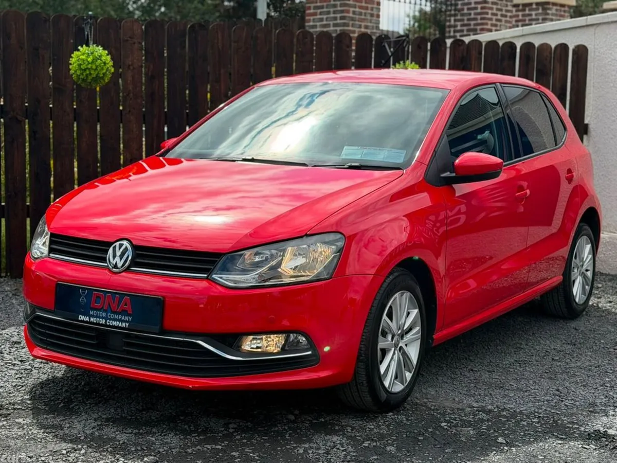 Volkswagen Polo Hatchback, Petrol, 2016, Red