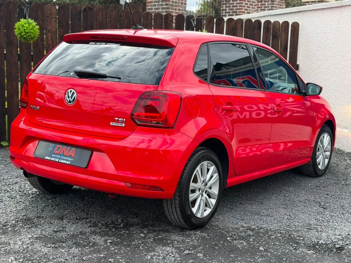Volkswagen Polo Hatchback, Petrol, 2016, Red