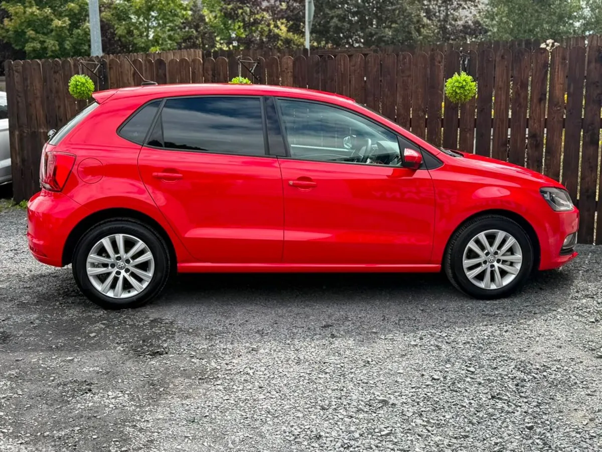 Volkswagen Polo Hatchback, Petrol, 2016, Red