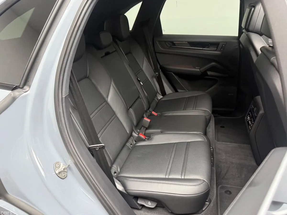 Porsche Cayenne SUV, Petrol Plug-in Hybrid, 2026, Grey