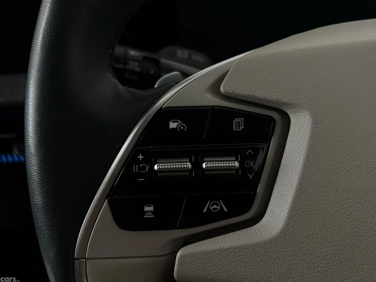 Kia EV6 MPV, Electric, 2024, Black