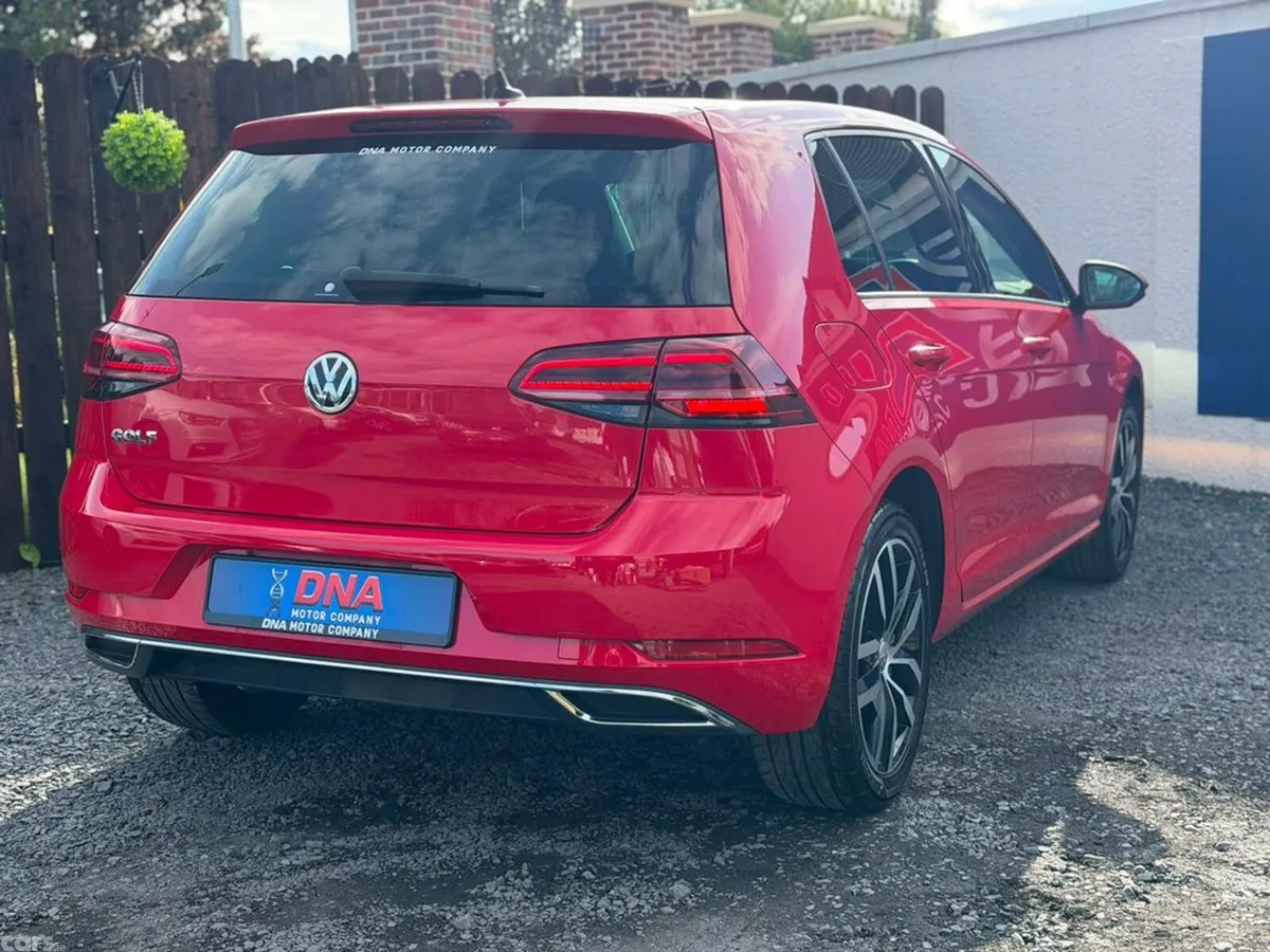 Volkswagen Golf Hatchback, Petrol, 2018, Red