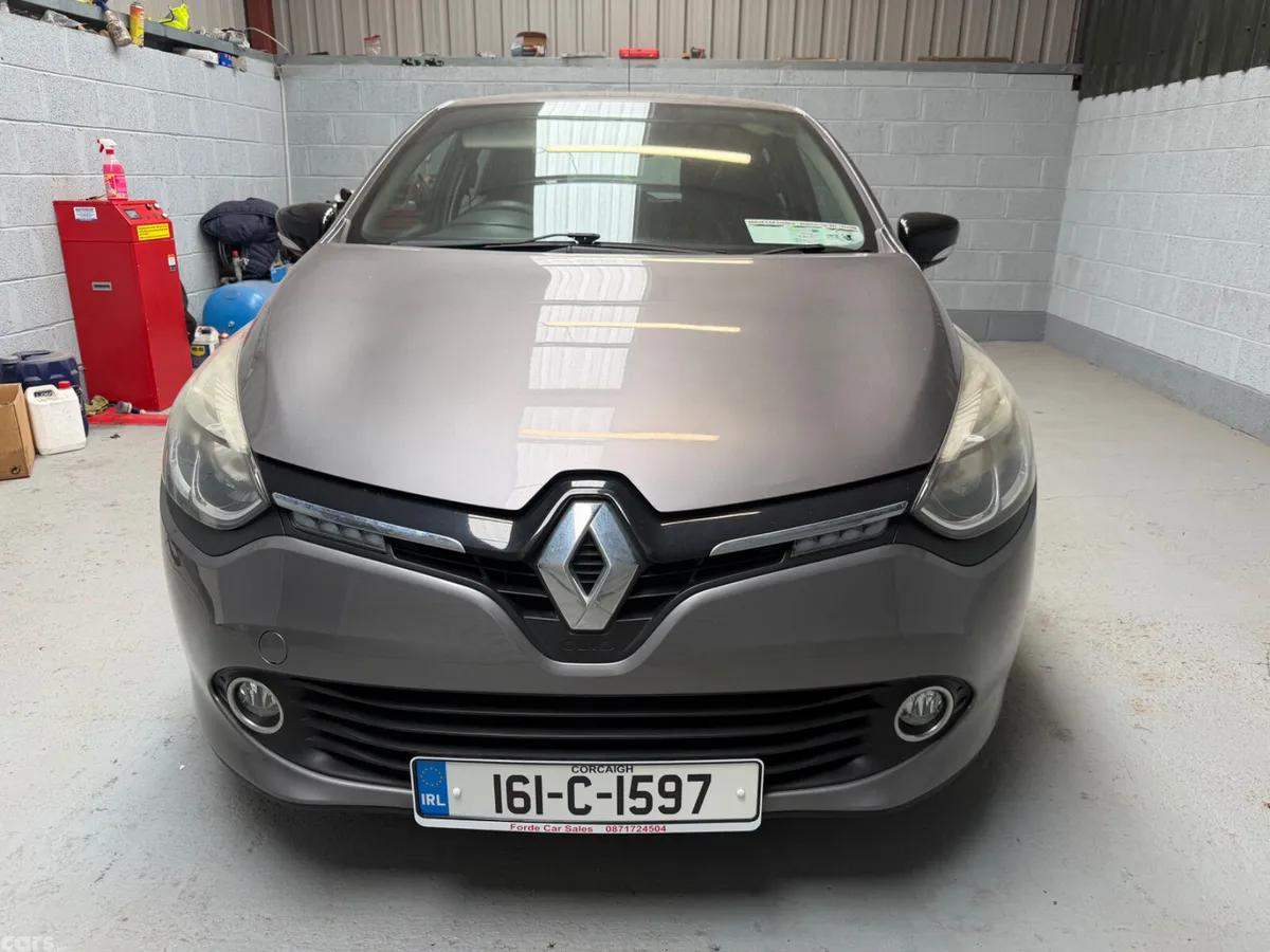 Renault Clio Hatchback, Petrol, 2016, Grey