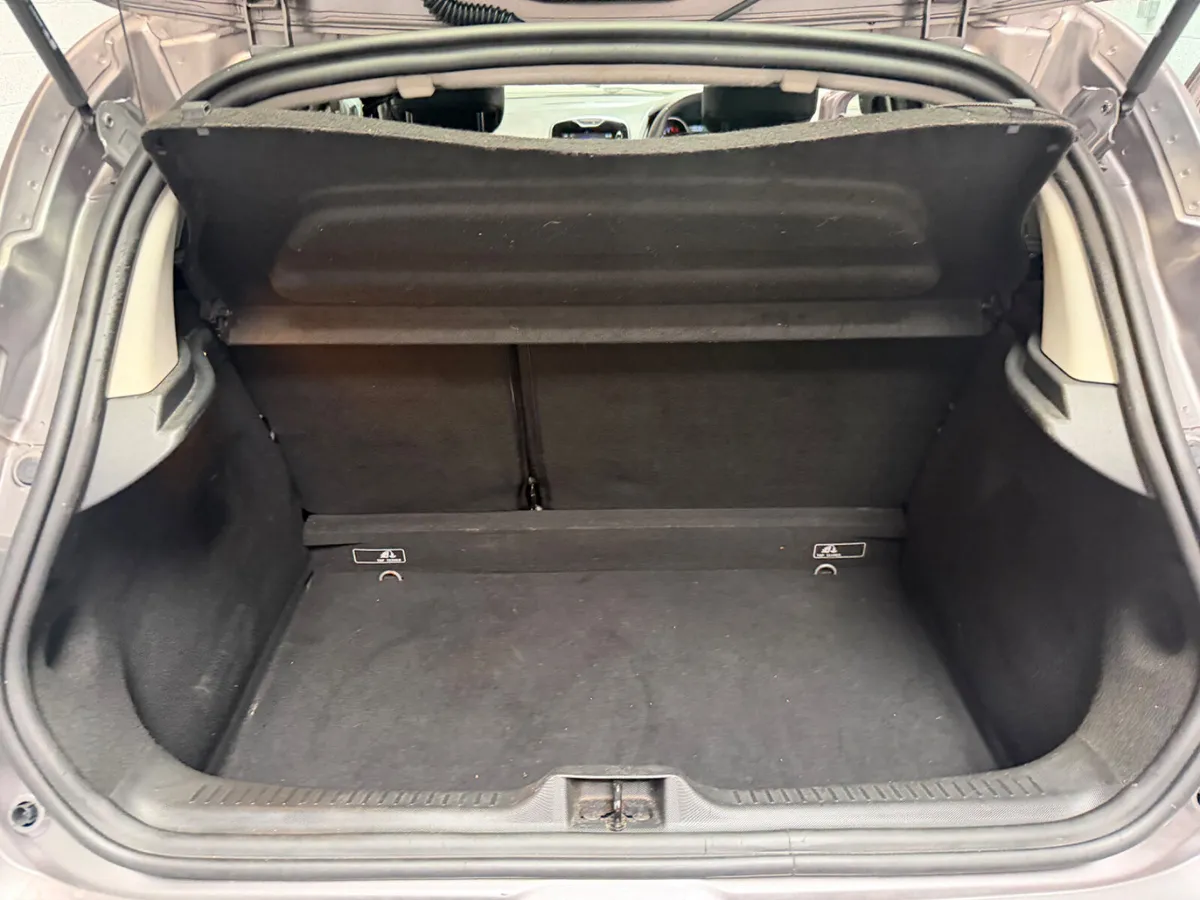 Renault Clio Hatchback, Petrol, 2016, Grey