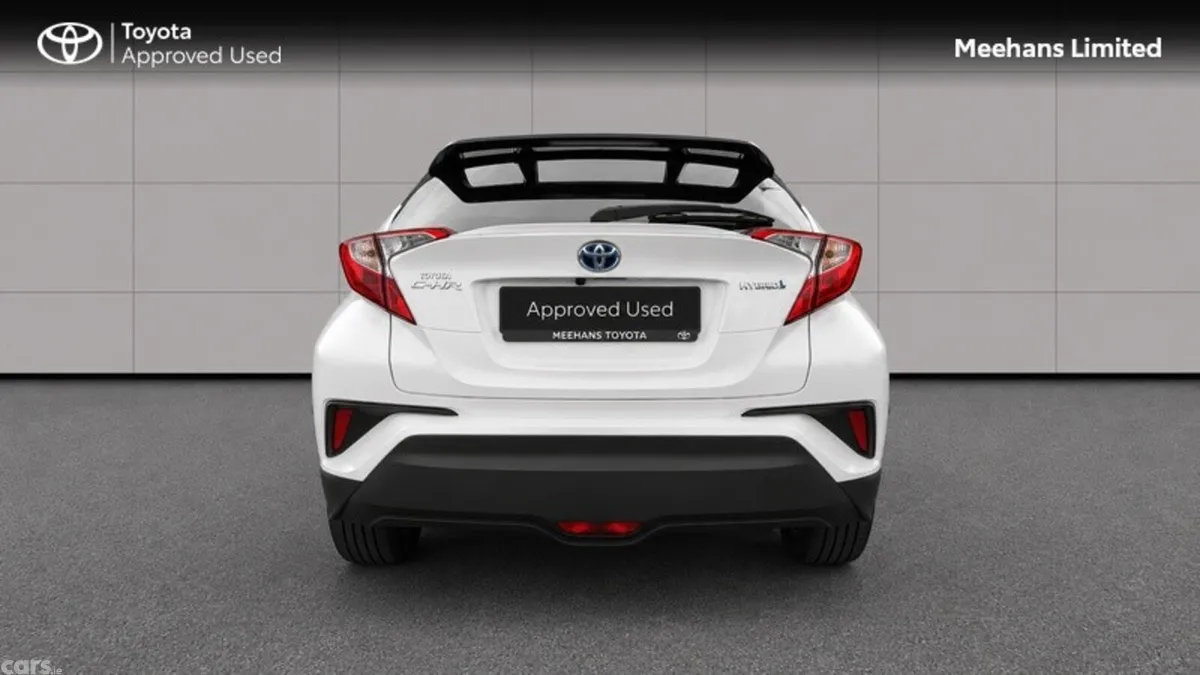 Toyota C-HR SUV, Petrol Hybrid, 2018, White