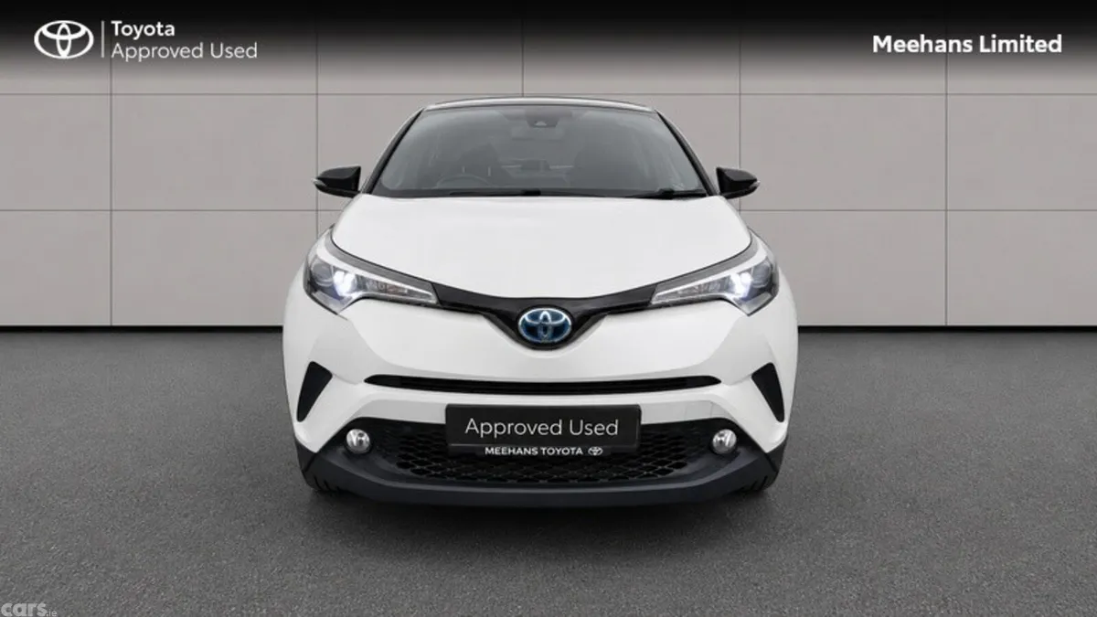 Toyota C-HR SUV, Petrol Hybrid, 2018, White