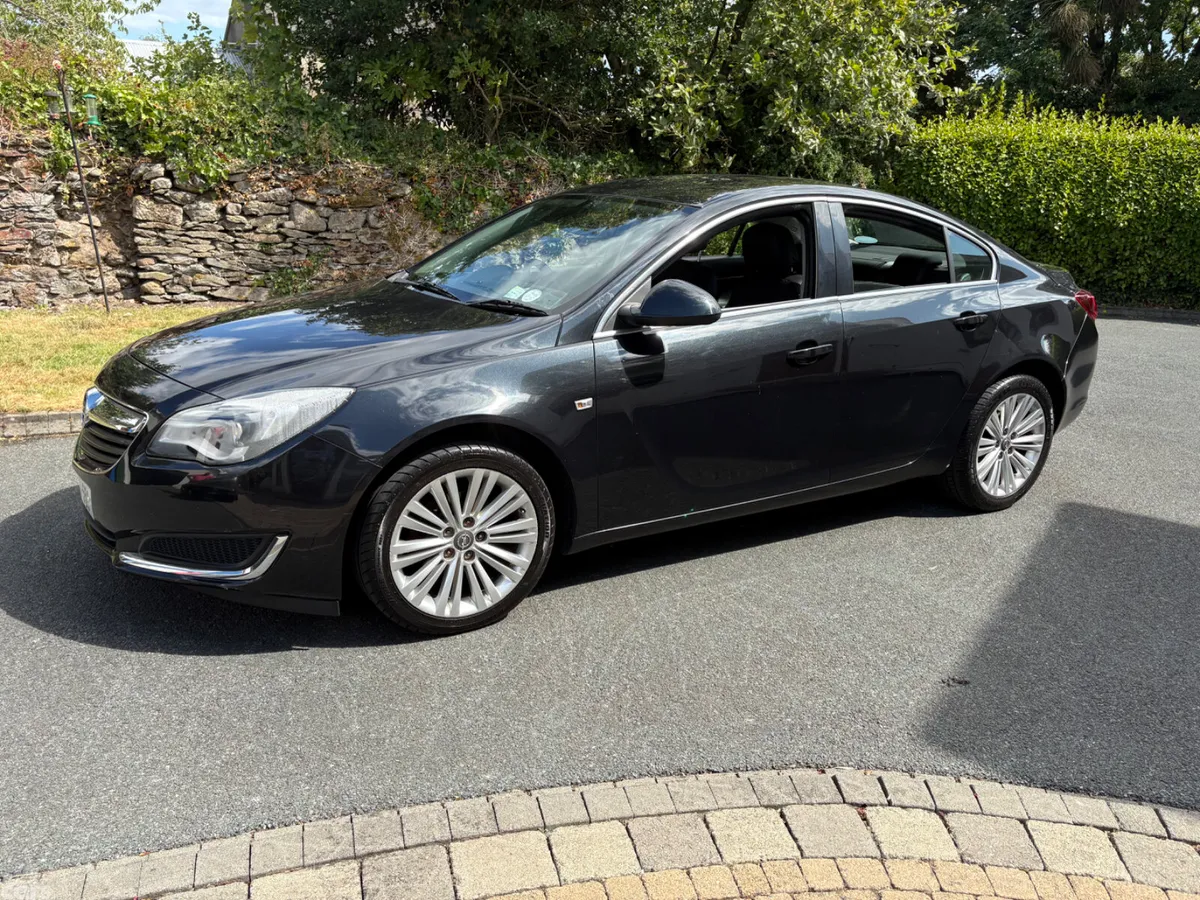 Opel Insignia Saloon, Petrol, 2015, Black