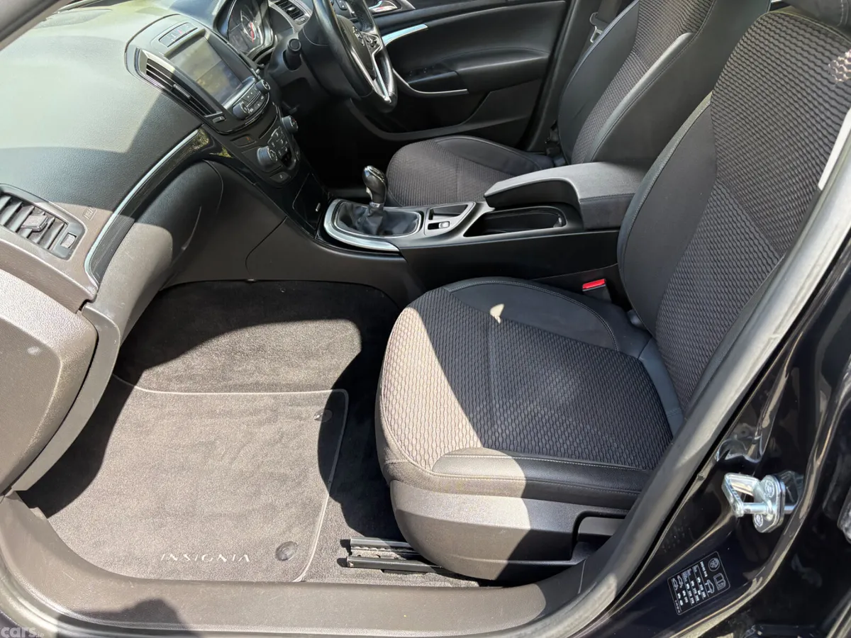 Opel Insignia Saloon, Petrol, 2015, Black